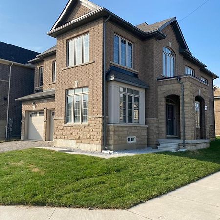 537 Veterans Dr Brampton On L7A 0C4 Villa Exterior foto